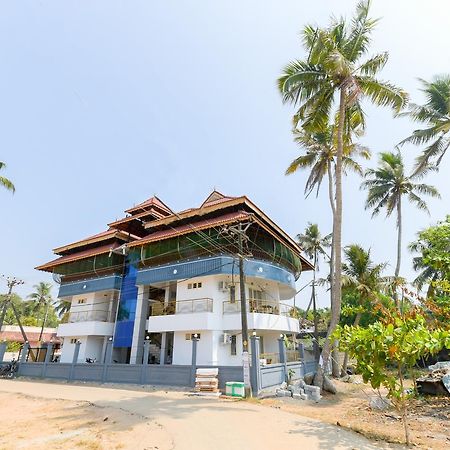 Oyo 11891 Amare Beach Resorts Alappuzha 外观 照片