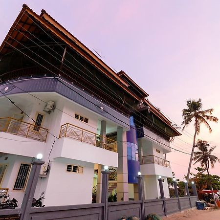 Oyo 11891 Amare Beach Resorts Alappuzha 外观 照片